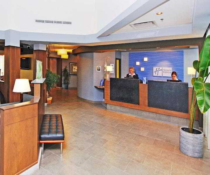 Hotel Express City-sainte Foy By Ihg